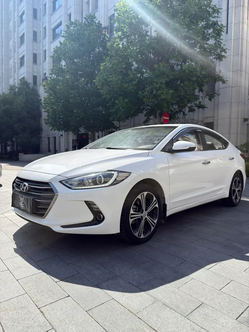 Hyundai Elantra Lingdong, 2018