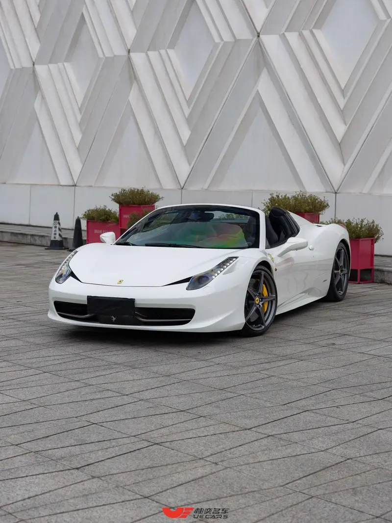 Ferrari 458, 2013