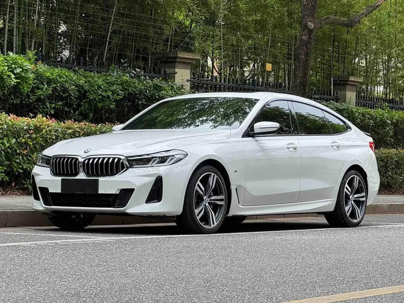 BMW 6-Series GT, 2022