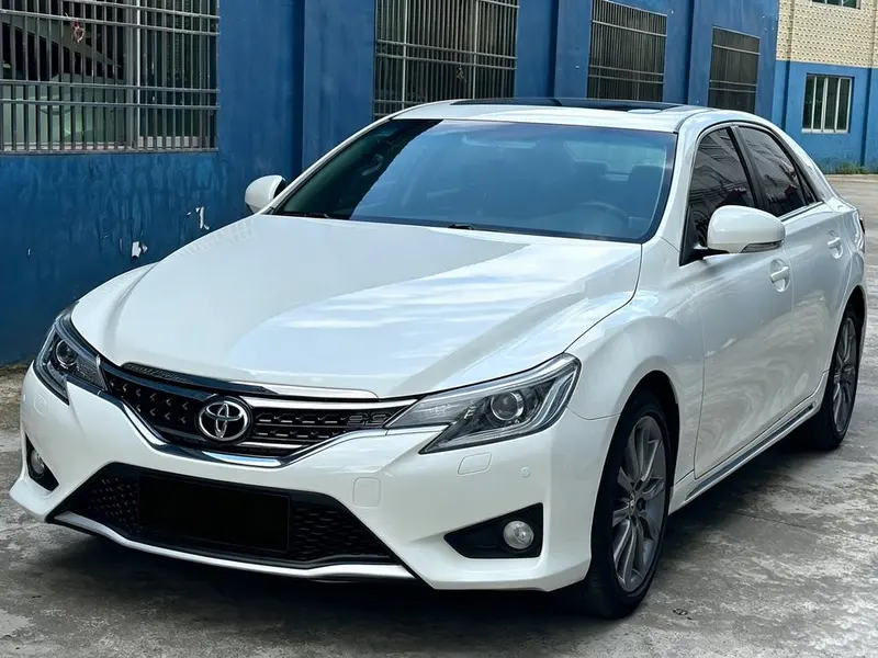 Toyota Reiz, 2013
