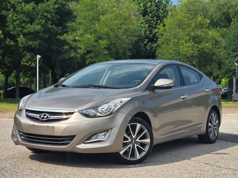 Hyundai Elantra Langdong, 2015