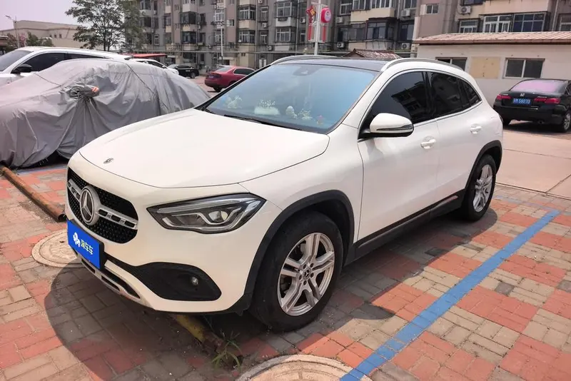 Mercedes-Benz GLA, 2022