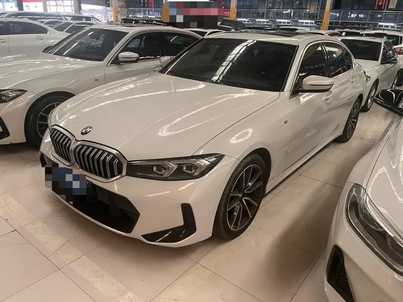 BMW 3-Series, 2023