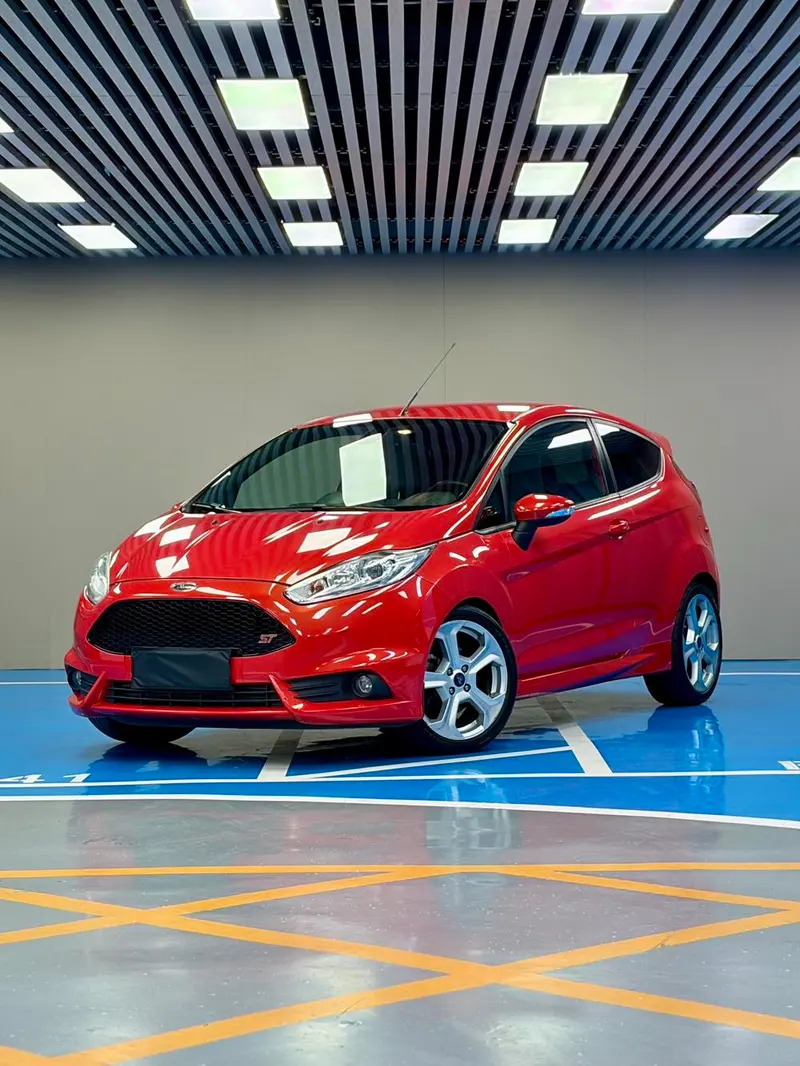 Ford Fiesta (Import), 2013
