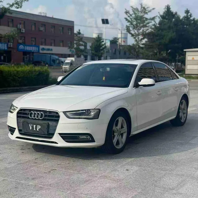 Audi A4L, 2015