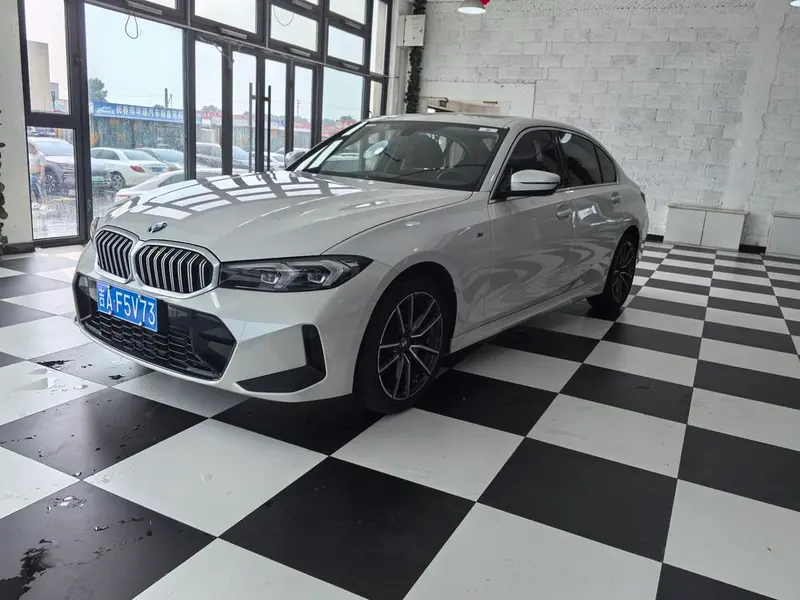 BMW 3-Series, 2023