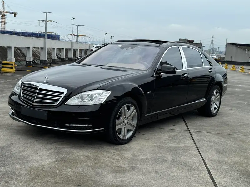 Mercedes-Benz S-Class, 2010