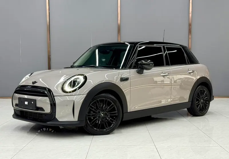 MINI MINI, 2022