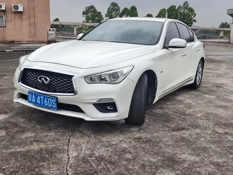 Infiniti Q50L, 2022