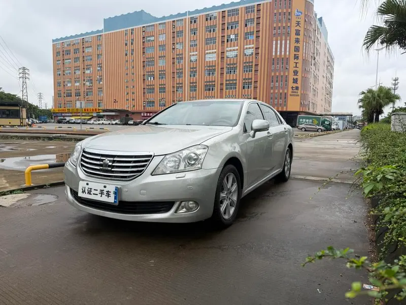 Toyota Crown, 2010
