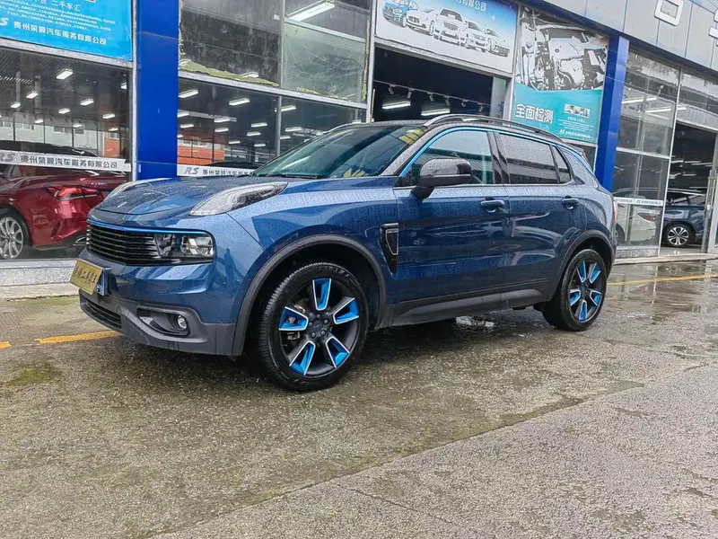 Lynk & Co 01, 2017