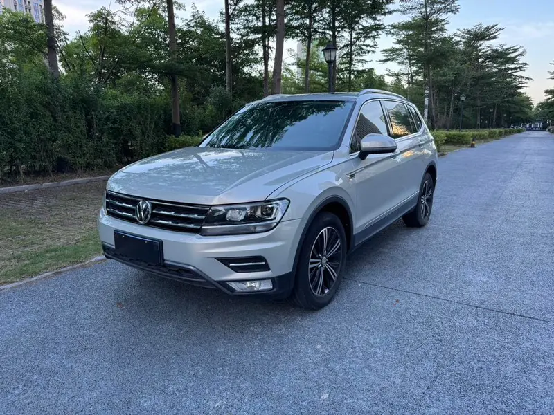 Volkswagen Tiguan L, 2020