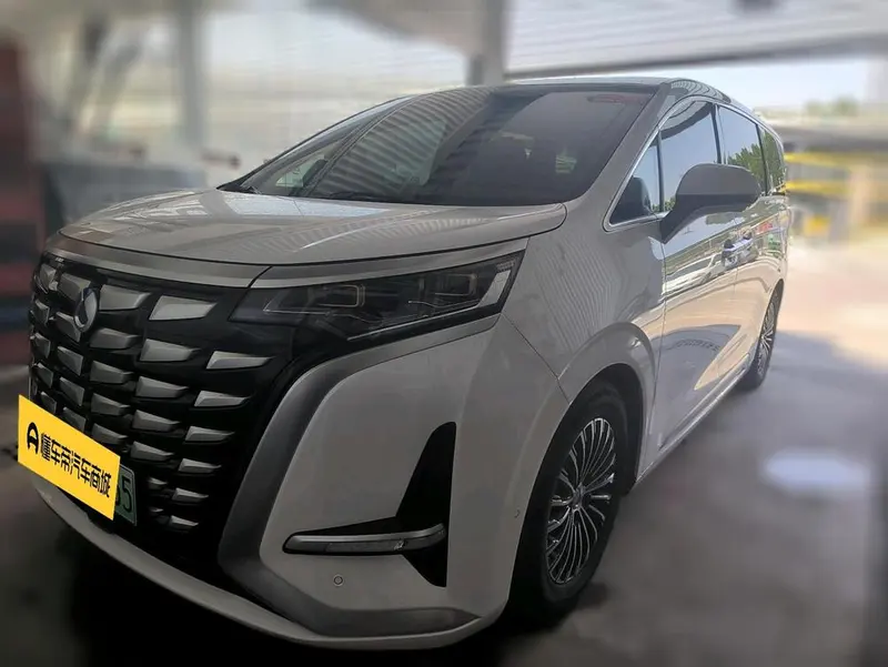Denza D9 DM, 2022