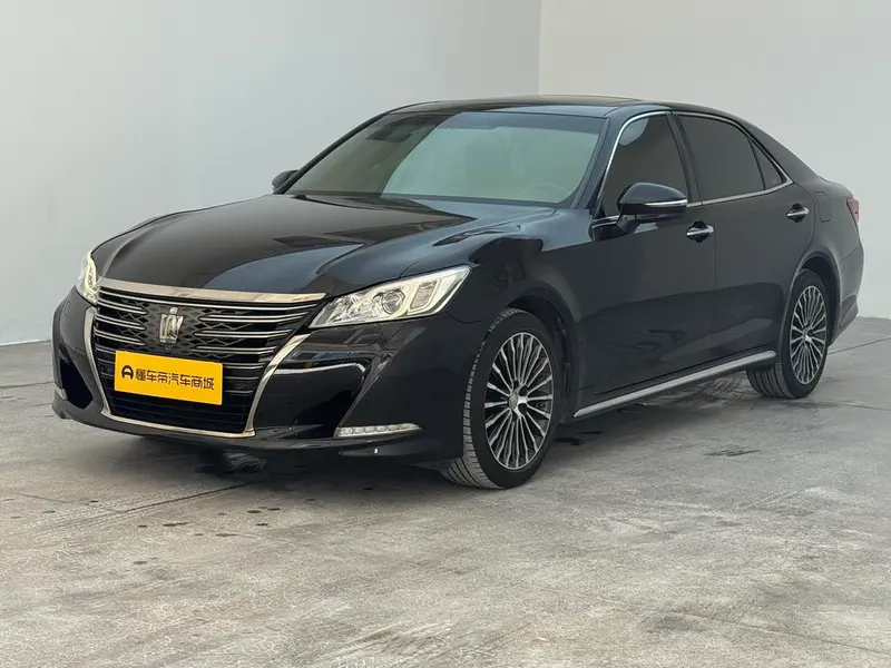 Toyota Crown, 2018