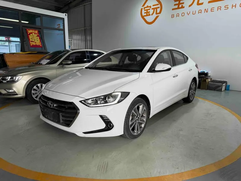 Hyundai Elantra Lingdong, 2016
