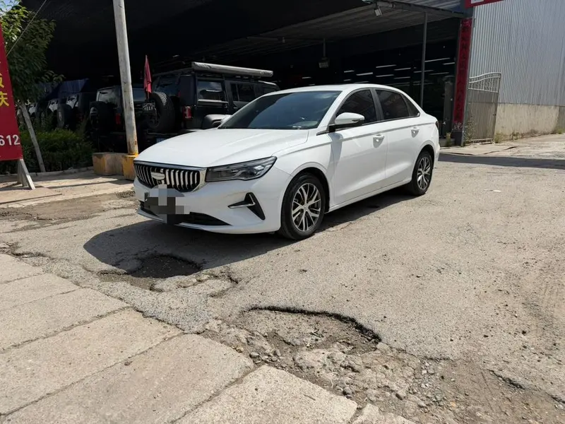 Geely Emgrand, 2025