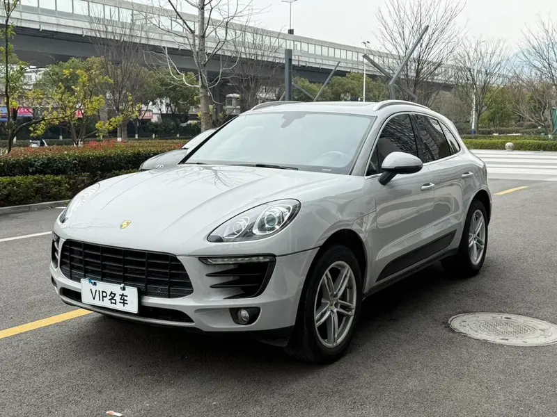 Porsche Macan, 2014