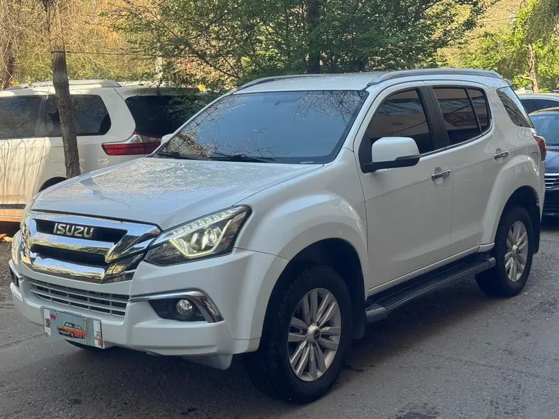 Isuzu mu-X, 2019