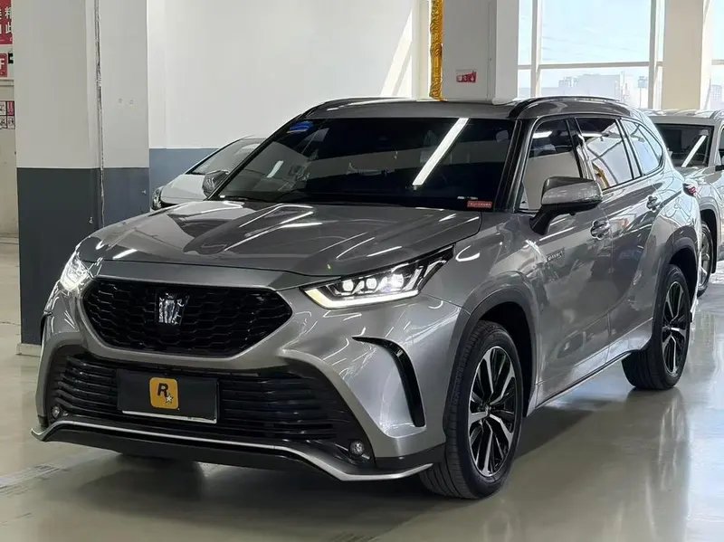 Toyota Crown Kluger, 2024