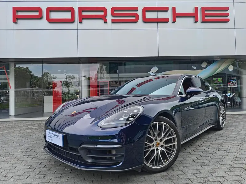 Porsche Panamera, 2023