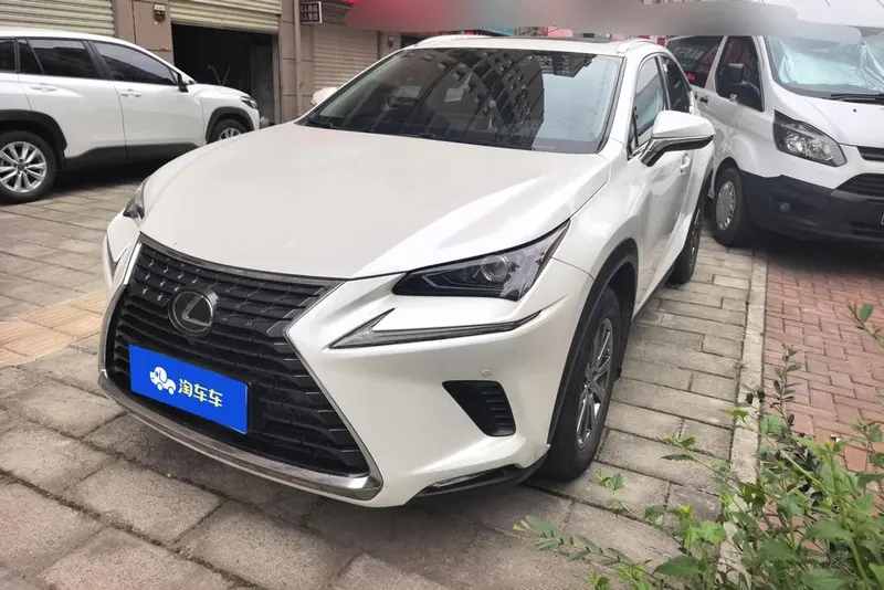 Lexus NX, 2018