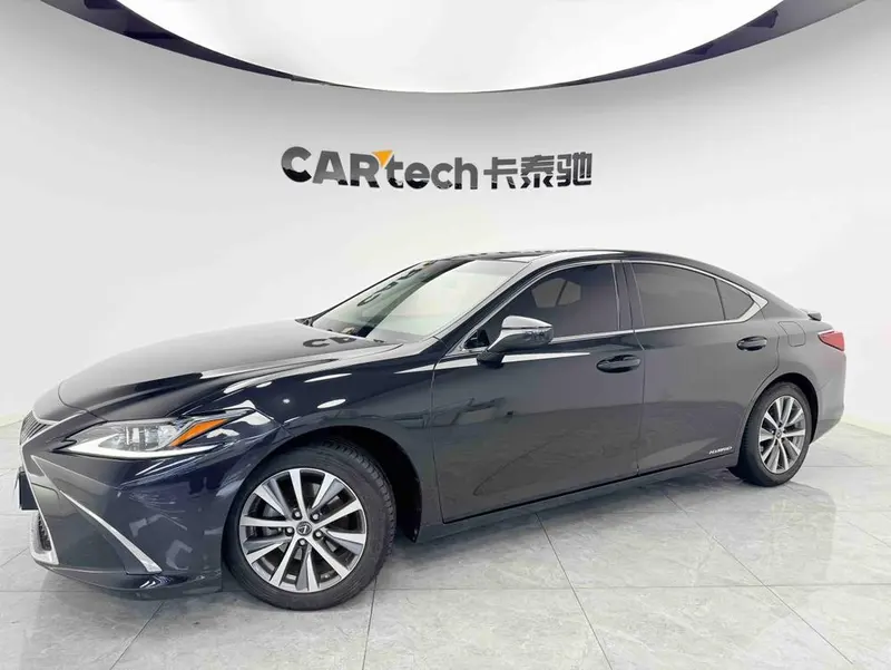 Lexus ES, 2018