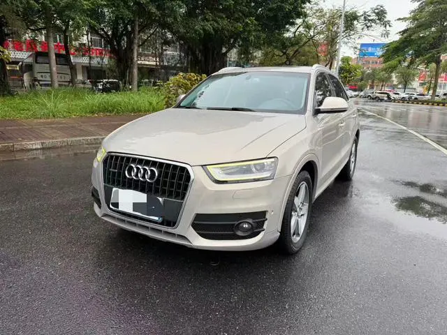 Audi Q3, 2013