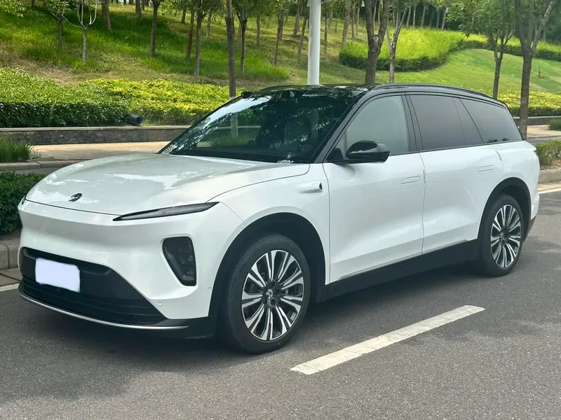 NIO ES8, 2023