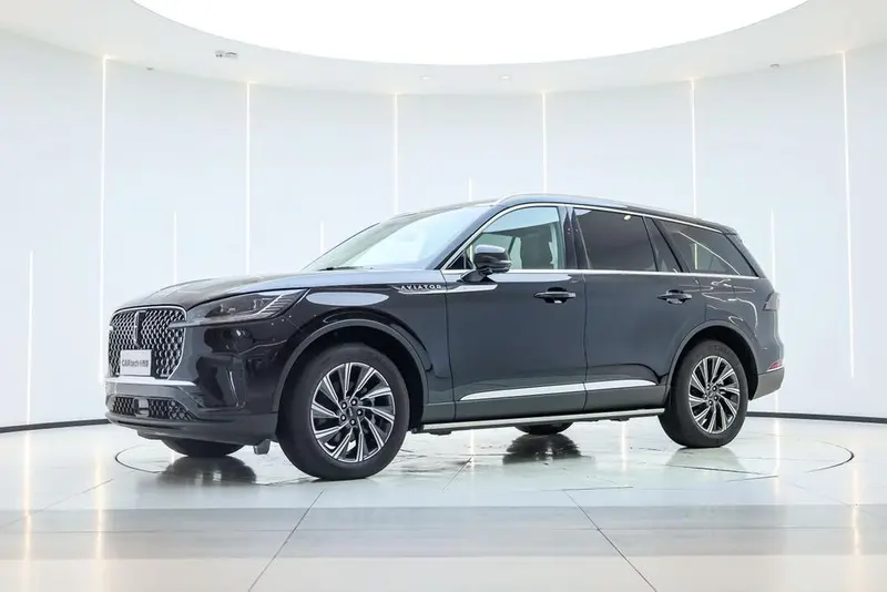 Lincoln Aviator, 2024