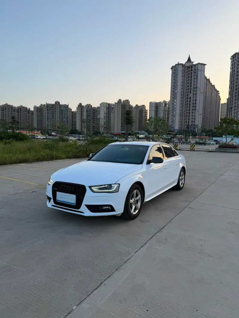 Audi A4L, 2015