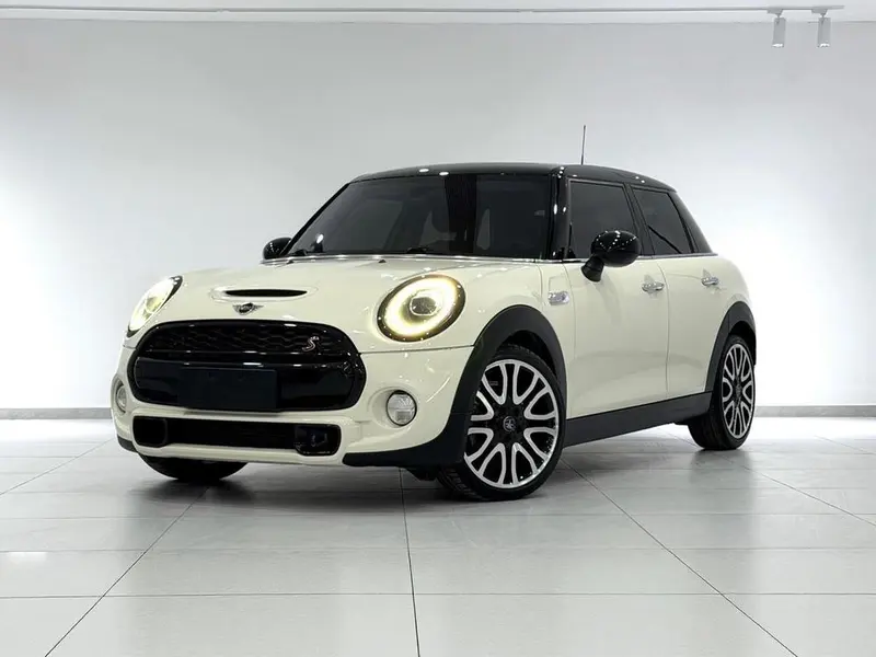 MINI MINI, 2019