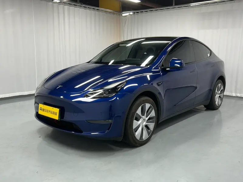 Tesla Model Y, 2022