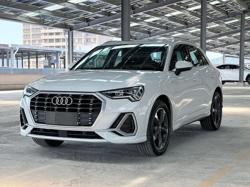 Audi Q3, 2022