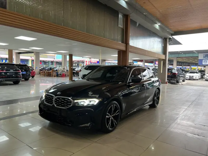 BMW 3-Series, 2023
