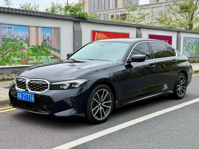BMW 3-Series, 2023