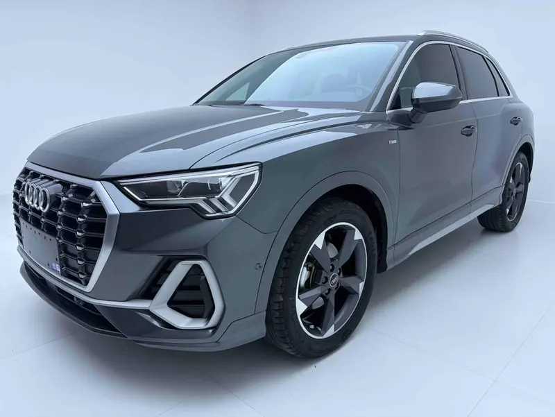 Audi Q3, 2022