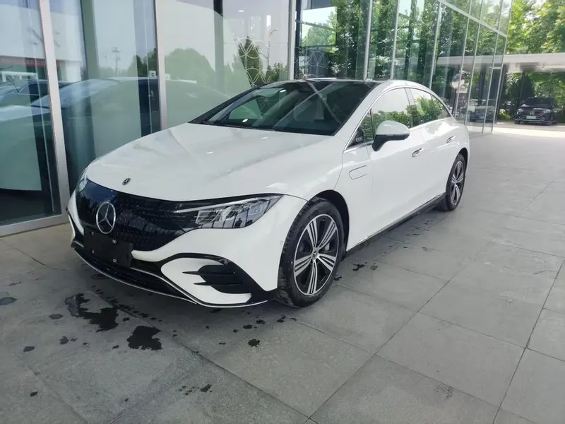 Mercedes-Benz EQE, 2025