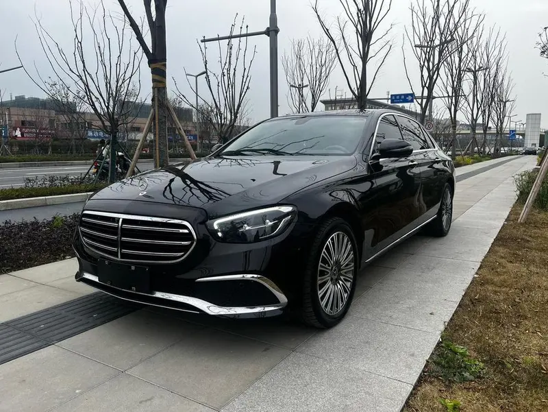Mercedes-Benz E-Class, 2022