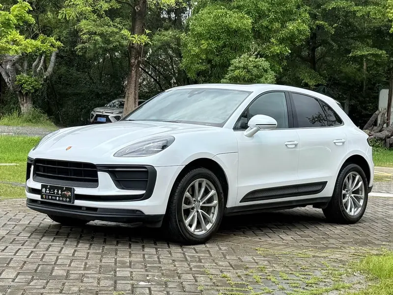 Porsche Macan, 2022