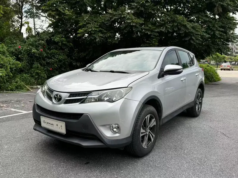 Toyota RAV4, 2015
