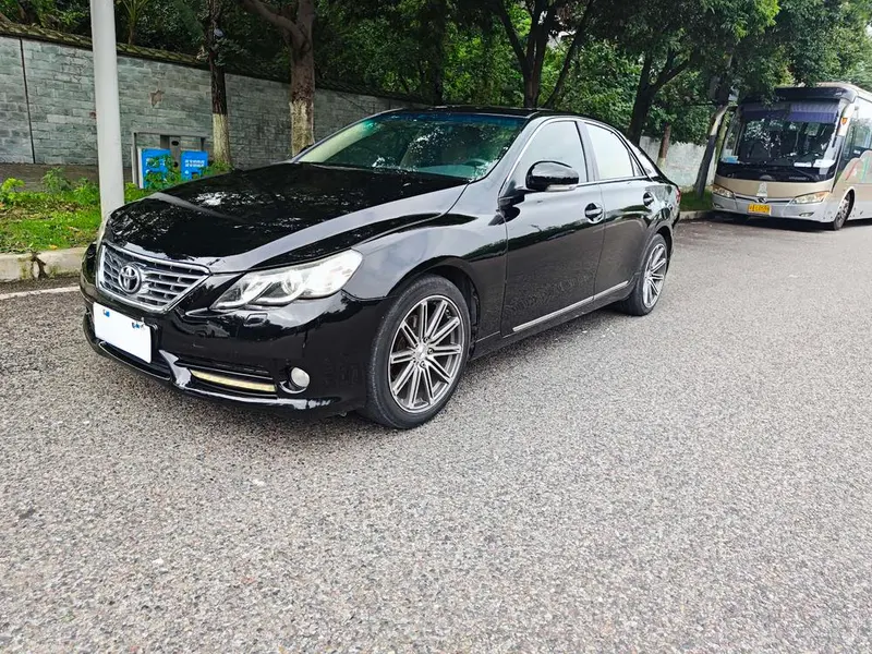 Toyota Reiz, 2012