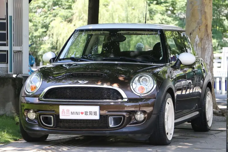 MINI MINI, 2012