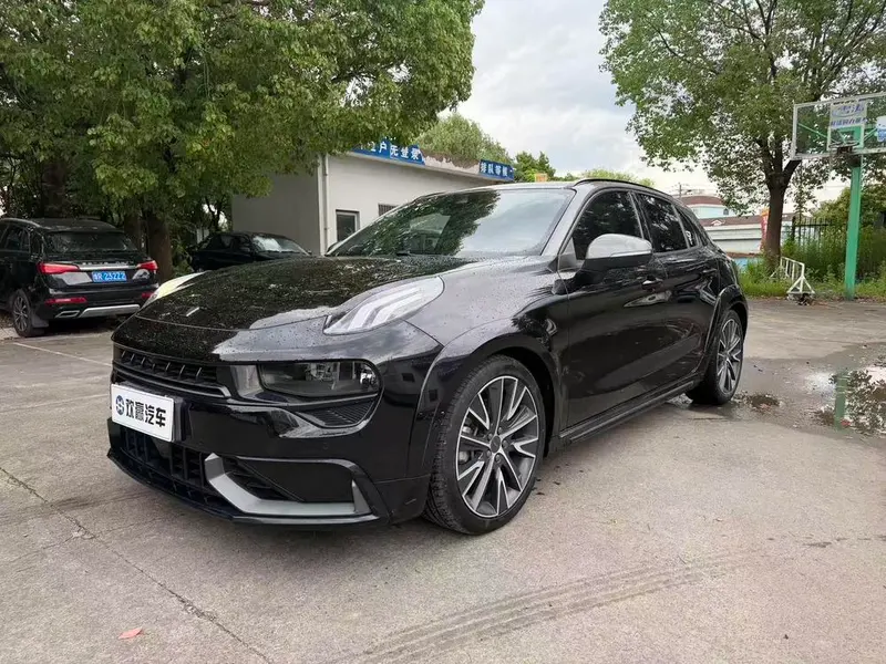 Lynk & Co 02 Hatchback, 2021