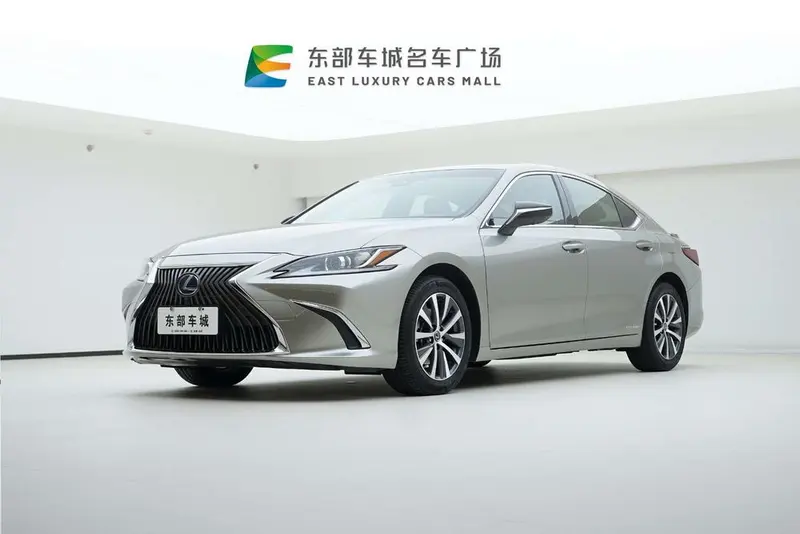 Lexus ES, 2020