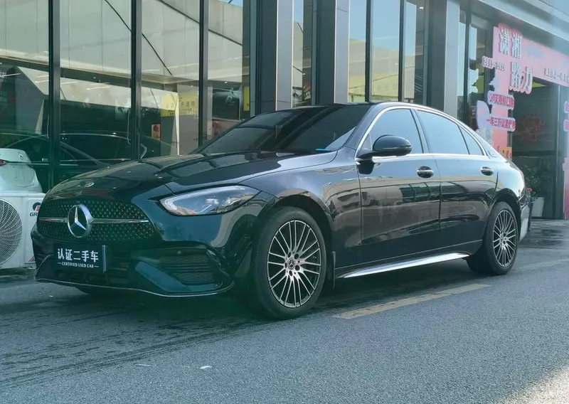 Mercedes-Benz C-Class, 2024