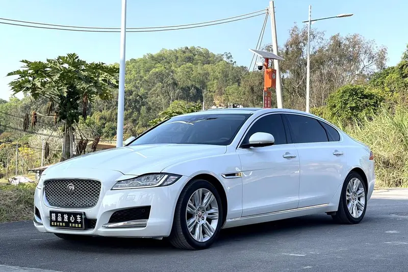 Jaguar XFL, 2017