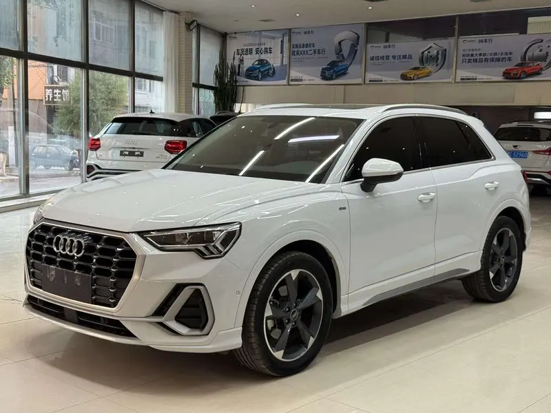 Audi Q3, 2023