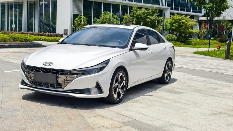 Hyundai Elantra, 2021
