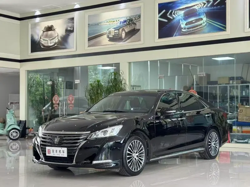 Toyota Crown, 2018