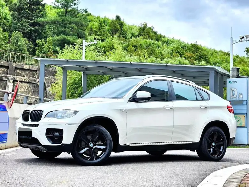 BMW X6, 2011